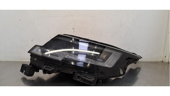 Używane Reflektor lewy Landrover Range Rover V (LK) 3.0 D300 MHEV Cena € 1.694,00 Z VAT oferowane przez Autohandel Didier