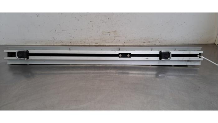 Używane Szyna BMW X5 (F15) M50d 3.0 24V Cena € 36,30 Z VAT oferowane przez Autohandel Didier