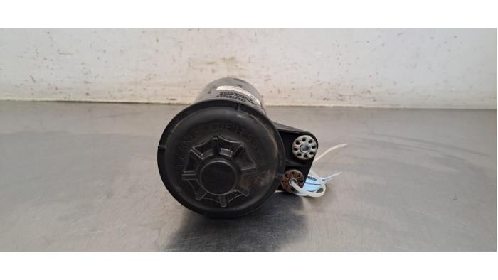 Gebrauchte Lenkkraftverstärker Ölbehälter BMW X5 (F15) M50d 3.0 24V Preis € 30,25 Mit Mehrwertsteuer angeboten von Autohandel Didier
