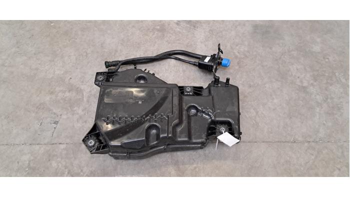 Gebrauchte Adblue Tank Landrover Range Rover V (LK) 3.0 D300 MHEV Preis € 532,40 Mit Mehrwertsteuer angeboten von Autohandel Didier