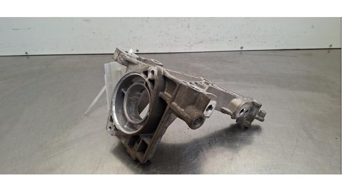 Used Engine mount Mercedes A (177.0) 1.3 A-180 Turbo Mild Hybrid Price € 54,45 Inclusive VAT offered by Autohandel Didier