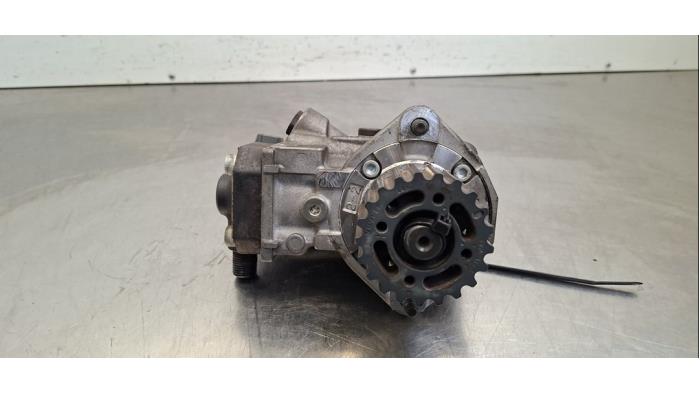Begagnade Dieselpump Volvo XC60 II (UZ) 2.0 D4 16V Pris € 332,75 Inklusive moms erbjuds av Autohandel Didier
