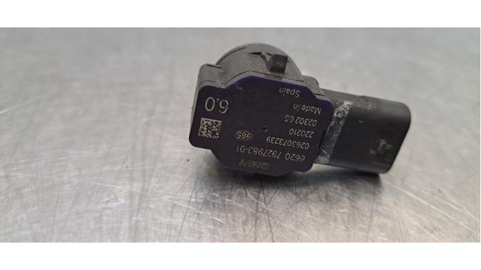 Usados Sensor PDC BMW X5M (G05) 4.4i V8 32V Turbo Competition Precio € 24,20 IVA incluido ofrecido por Autohandel Didier