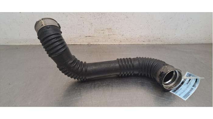 Gebrauchte Intercooler Rohr Mercedes CLA (118.3) Preis € 36,30 Mit Mehrwertsteuer angeboten von Autohandel Didier