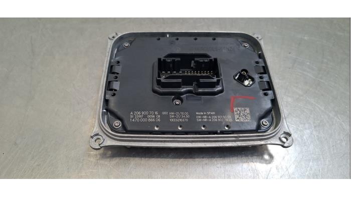 Używane Modułowy reflektor LED Mercedes EQE (V295) 300 89/90 kWh Cena € 133,10 Z VAT oferowane przez Autohandel Didier