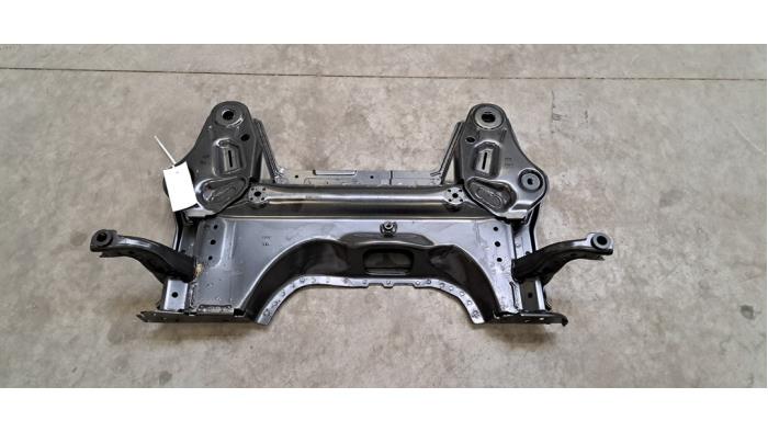 Usados Subchasis Peugeot 208 II (UB/UH/UP) 1.2 Vti 12V PureTech 75 Precio € 163,35 IVA incluido ofrecido por Autohandel Didier