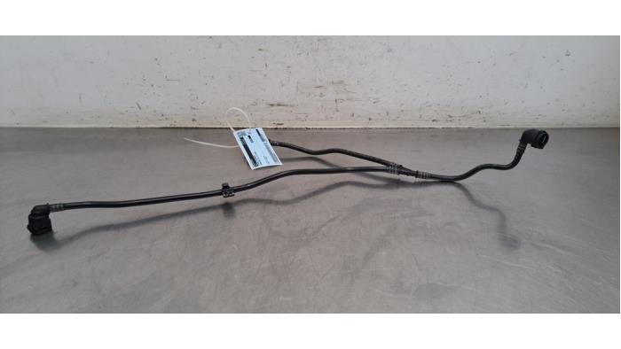 Usagé Conduit (divers) Mercedes CLA (118.3) 1.3 CLA-180 Turbo 16V Mild Hybrid Prix € 18,15 Prix TTC proposé par Autohandel Didier