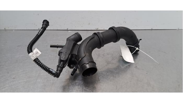 Gebrauchte Intercooler Rohr Mercedes CLA (118.3) Preis € 133,10 Mit Mehrwertsteuer angeboten von Autohandel Didier