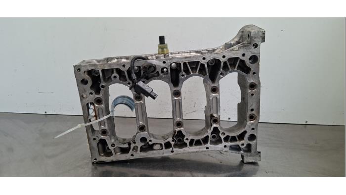 Used Engine crankcase Mercedes EQE (V295) 300 89/90 kWh Price € 133,10 Inclusive VAT offered by Autohandel Didier