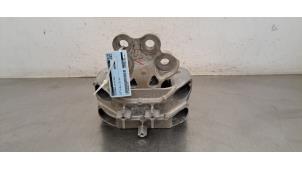 Engine mount from a Ford Transit Custom 2.0 EcoBlue 136 2025