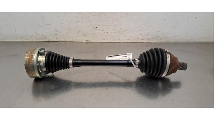 Gebrauchte Antriebswelle links vorne Skoda Octavia Combi (NXAC) 2.0 TDI GreenTec 16V Preis € 163,35 Mit Mehrwertsteuer angeboten von Autohandel Didier