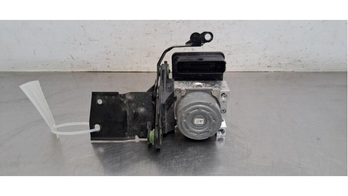 Gebrauchte ABS Pumpe Skoda Octavia Combi (NXAC) 2.0 TDI GreenTec 16V Preis € 133,10 Mit Mehrwertsteuer angeboten von Autohandel Didier