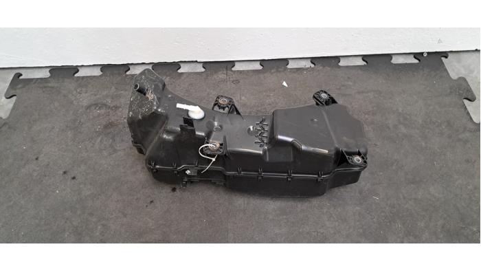 Gebrauchte Adblue Tank Ford Ranger 2.0 EcoBlue 16V 4x4 Preis € 459,80 Mit Mehrwertsteuer angeboten von Autohandel Didier