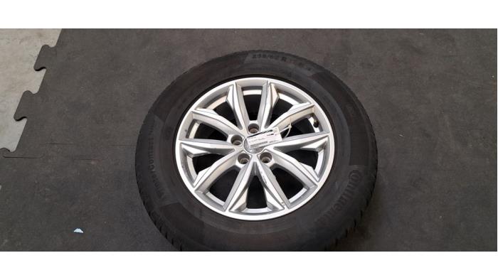 Begagnade Hjul + vinterdäck Audi Q5 (FYB/FYG) 2.0 40 TDI Mild Hybrid Quattro 16V Pris € 229,90 Inklusive moms erbjuds av Autohandel Didier