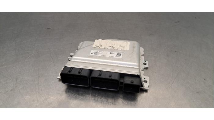 Used Engine management computer Renault Austral 1.2 E-Tech Full Hybrid 200 Price € 199,65 Inclusive VAT offered by Autohandel Didier