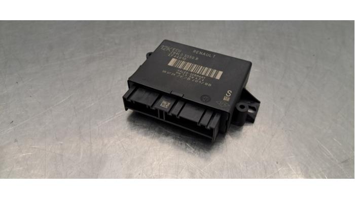 Usados Módulo PDC Renault Austral 1.2 E-Tech Full Hybrid 200 Precio € 84,70 IVA incluido ofrecido por Autohandel Didier