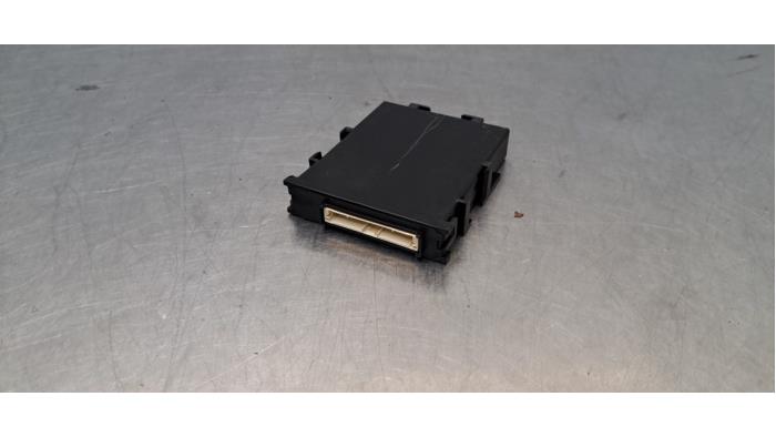 Usados Módulo Gateway Toyota Corolla Touring Sport (E21/EH1) 1.8 16V Hybrid 140 Precio € 60,50 IVA incluido ofrecido por Autohandel Didier