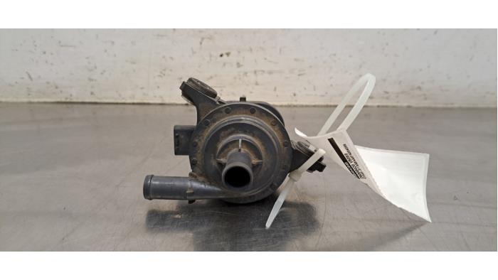 Begagnade Extra vattenpump Subaru Solterra 71 kWh Pris € 102,85 Inklusive moms erbjuds av Autohandel Didier