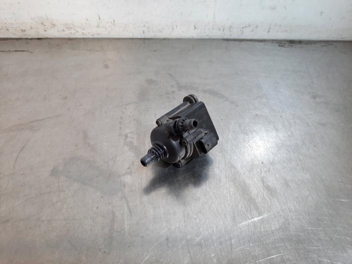 Begagnade Extra vattenpump Iveco New Daily VI 33S14, 35C14, 35S14 Pris € 102,85 Inklusive moms erbjuds av Autohandel Didier