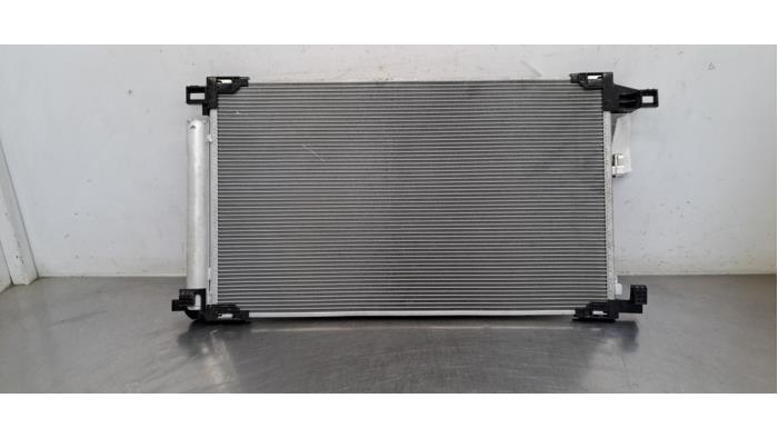Gebrauchte Klima Kondensor Toyota Yaris IV (P21/PA1/PH1) 1.5 12V Hybrid 115 Preis € 133,10 Mit Mehrwertsteuer angeboten von Autohandel Didier