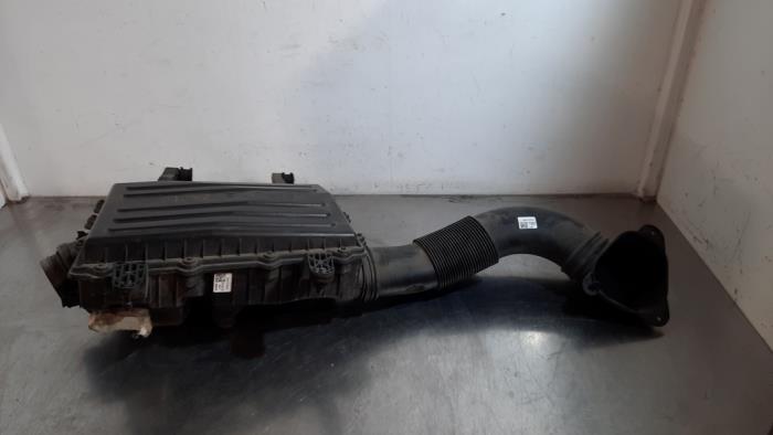 Begagnade Luftfilterhus Iveco New Daily VI 33S14, 35C14, 35S14 Pris € 102,85 Inklusive moms erbjuds av Autohandel Didier