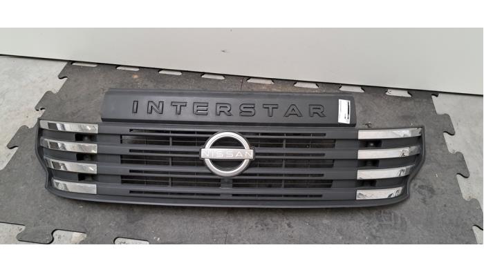 Używane Grill Nissan Interstar 2.0 DCI 150 Cena € 665,50 Z VAT oferowane przez Autohandel Didier
