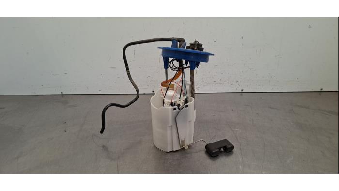 Usagé Pompe d'injection Volkswagen Polo VI (AW1) 1.0 TSI 12V Prix € 102,85 Prix TTC proposé par Autohandel Didier
