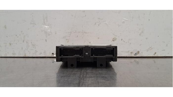 Używane Modul climatronic BMW 3 serie Touring (G21) 330e 2.0 TwinPower Turbo 16V Cena € 36,30 Z VAT oferowane przez Autohandel Didier