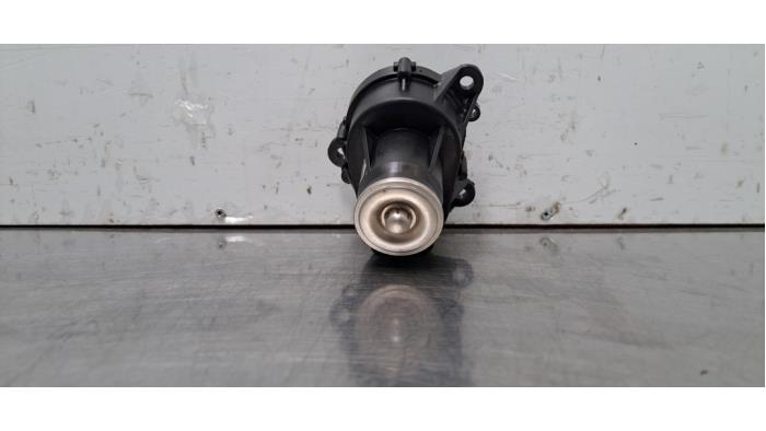 Drosselklappe van een Volvo S80 (AR/AS) 2.0 D4 16V 2016