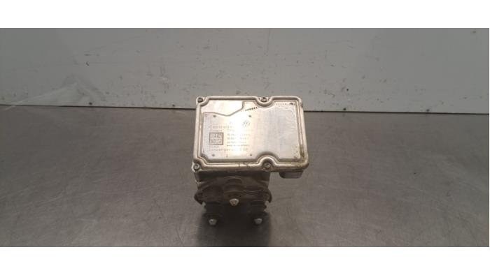 Używane Pompa ABS Porsche Cayenne II (92A) 3.0 D V6 24V Cena € 181,50 Z VAT oferowane przez Autohandel Didier
