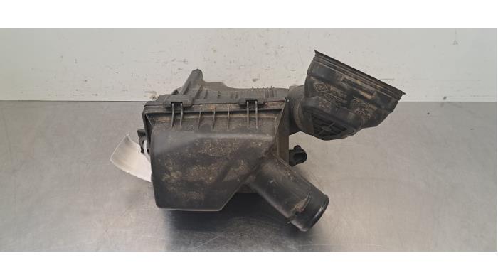 Begagnade Luftfilterhus Dacia Duster (DJF) Pris € 60,50 Inklusive moms erbjuds av Autohandel Didier