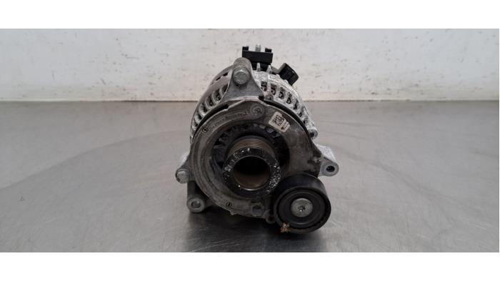Begagnade Dynamo BMW 1 serie (F40) 116d 1.5 12V TwinPower Pris € 121,00 Inklusive moms erbjuds av Autohandel Didier