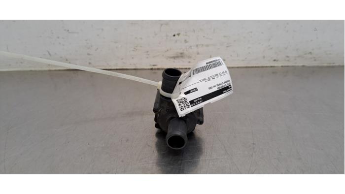 Begagnade Extra vattenpump Porsche Cayenne III (9YA) 4.0 V8 Turbo 32V E-Hybrid Pris € 36,30 Inklusive moms erbjuds av Autohandel Didier