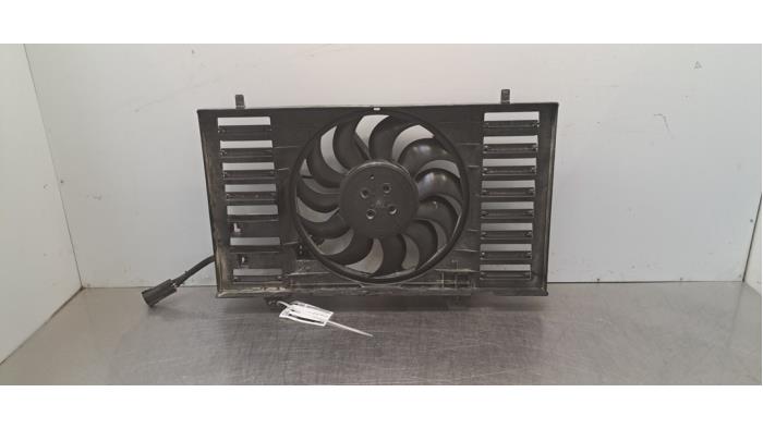 Używane Wentylator Jeep Avenger 54 kWh Cena € 133,10 Z VAT oferowane przez Autohandel Didier