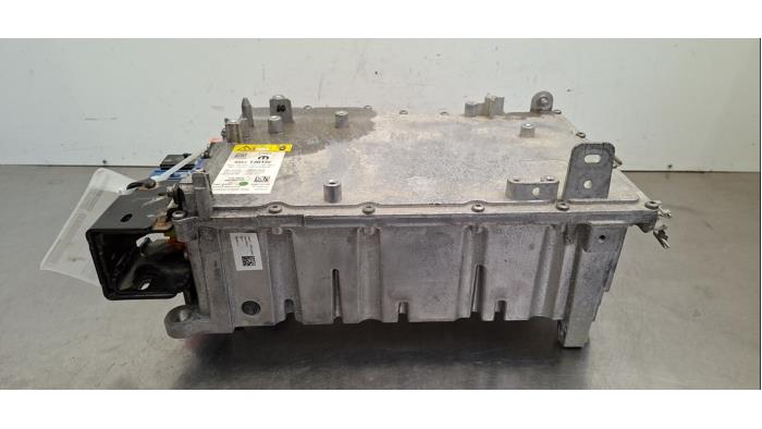 Używane Ladowarka pokladowa Jeep Avenger 54 kWh Cena € 998,25 Z VAT oferowane przez Autohandel Didier