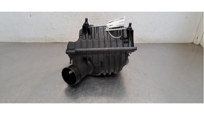 Gebrauchte Luftfiltergehäuse BMW 1 serie (F40) 116d 1.5 12V TwinPower Preis € 60,50 Mit Mehrwertsteuer angeboten von Autohandel Didier