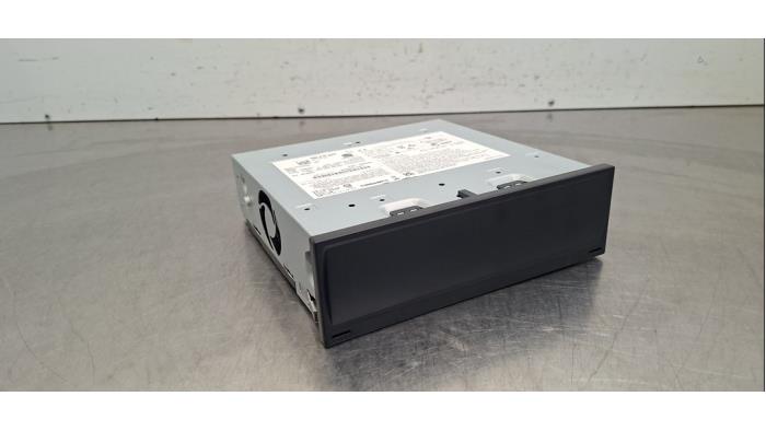 Gebrauchte Radio Modul Cupra Born 63 kWh Preis € 786,50 Mit Mehrwertsteuer angeboten von Autohandel Didier
