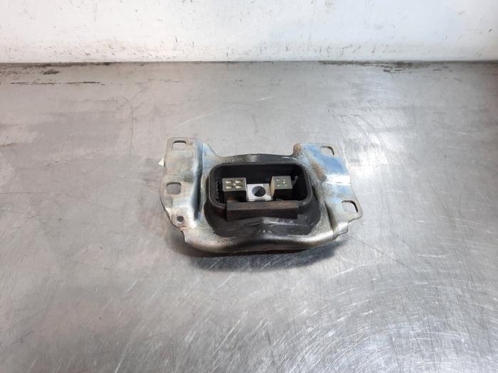 Engine mount from a Ford Kuga II (DM2) 1.5 EcoBoost E85 16V 150 2019