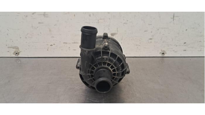 Begagnade Extra vattenpump Cupra Born 63 kWh Pris € 36,30 Inklusive moms erbjuds av Autohandel Didier