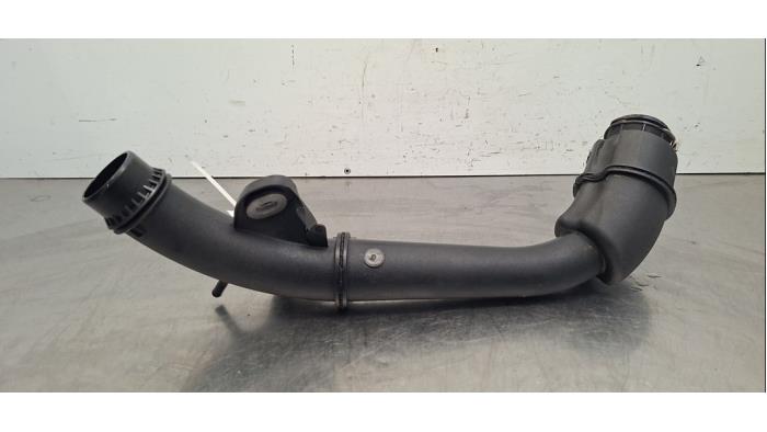Gebrauchte Intercooler Rohr Mercedes CLA Shooting Brake (118.6) 1.3 CLA-250 e Turbo 16V Preis € 36,30 Mit Mehrwertsteuer angeboten von Autohandel Didier