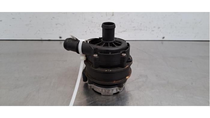 Begagnade Extra vattenpump MG Marvel R AWD Performance Pris € 60,50 Inklusive moms erbjuds av Autohandel Didier