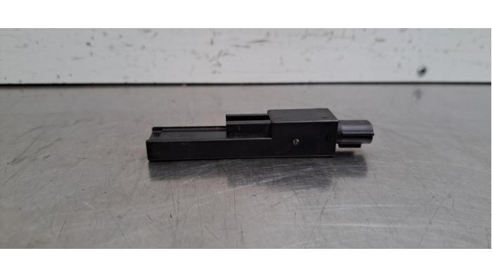 Używane Keyless Entry-Antena MG Marvel R AWD Performance Cena € 24,20 Z VAT oferowane przez Autohandel Didier