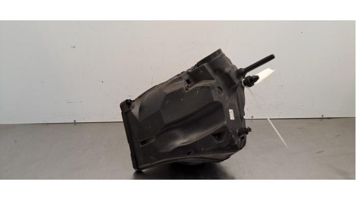 Begagnade Luftfilterhus Audi A4 Avant (B9) 2.0 TDI Ultra 16V Pris € 102,85 Inklusive moms erbjuds av Autohandel Didier