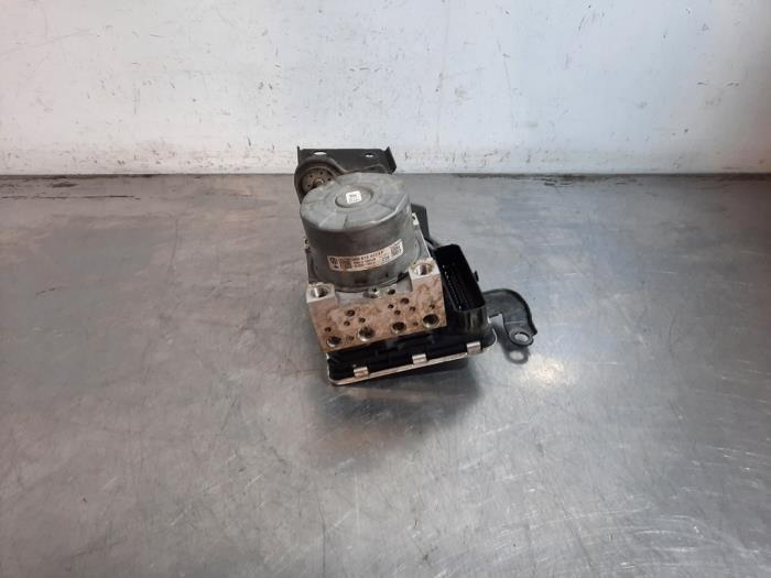Usagé Pompe ABS Volkswagen Golf Prix € 108,90 Prix TTC proposé par Autohandel Didier