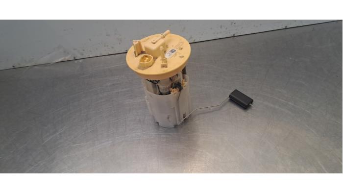 Usagé Pompe à carburant Ford Focus 4 1.0 Ti-VCT EcoBoost 12V 100 Prix € 102,85 Prix TTC proposé par Autohandel Didier