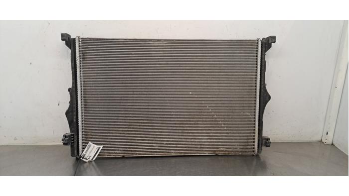 Usagé Radiateur Mercedes CLA Shooting Brake (118.6) 1.3 CLA-250 e Turbo 16V Prix € 332,75 Prix TTC proposé par Autohandel Didier