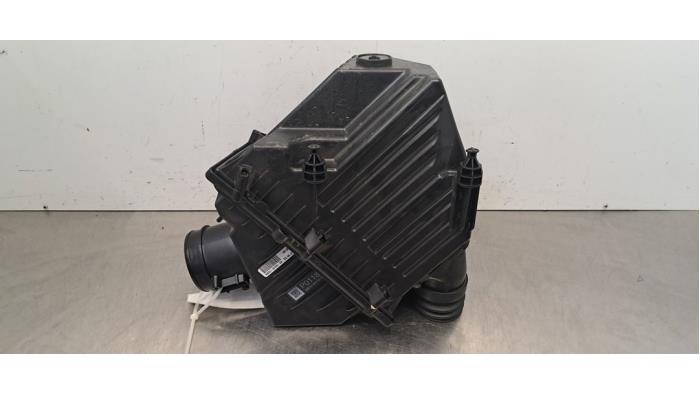 Gebrauchte Luftfiltergehäuse Landrover Discovery Sport (LC) 2.0 D165 MHEV 16V AWD Preis € 199,65 Mit Mehrwertsteuer angeboten von Autohandel Didier