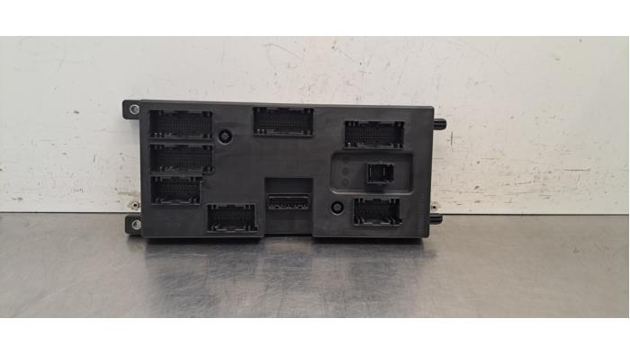 Used Body control computer Landrover Discovery Sport (LC) 2.0 D165 MHEV 16V AWD Price € 229,90 Inclusive VAT offered by Autohandel Didier