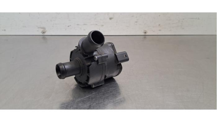 Begagnade Extra vattenpump Landrover Discovery Sport (LC) 2.0 D165 MHEV 16V AWD Pris € 36,30 Inklusive moms erbjuds av Autohandel Didier