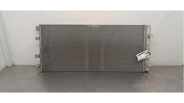 Klima Kondensor van een Renault Master III (FV) 2.3 dCi 135 16V FWD 2023